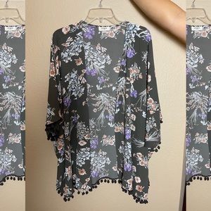 Gray/purple flower kimono